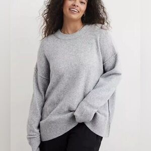 Aerie Unreal Sweater Grey Oversized Women’s Cozy Soft Sweater - Size Small